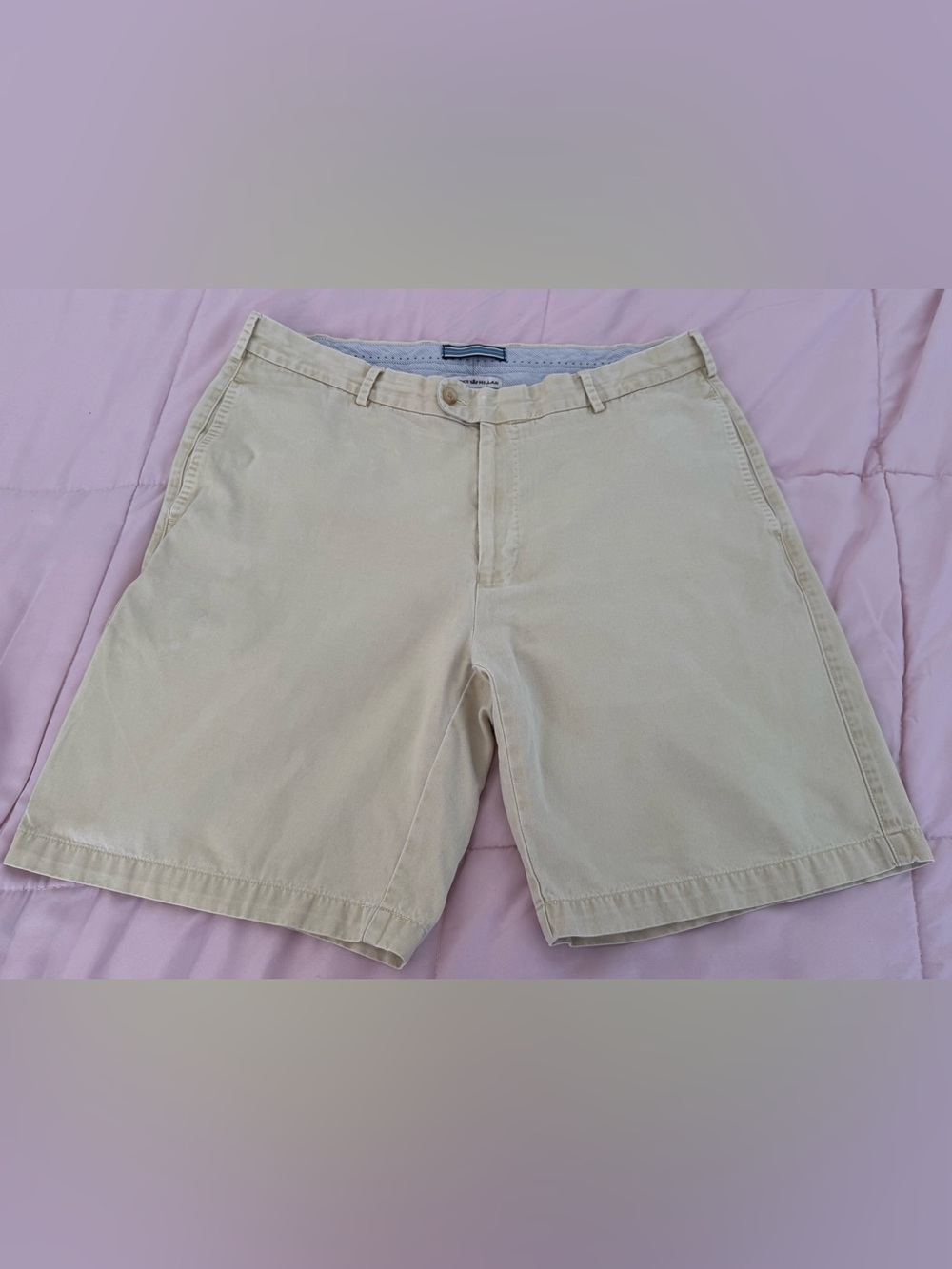 Peter Millar Men's Classic ivory beige Khaki 100% Pima Cotton Shorts, size 36